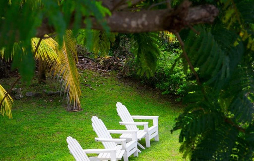 Being Villa Plymouth Esterno foto