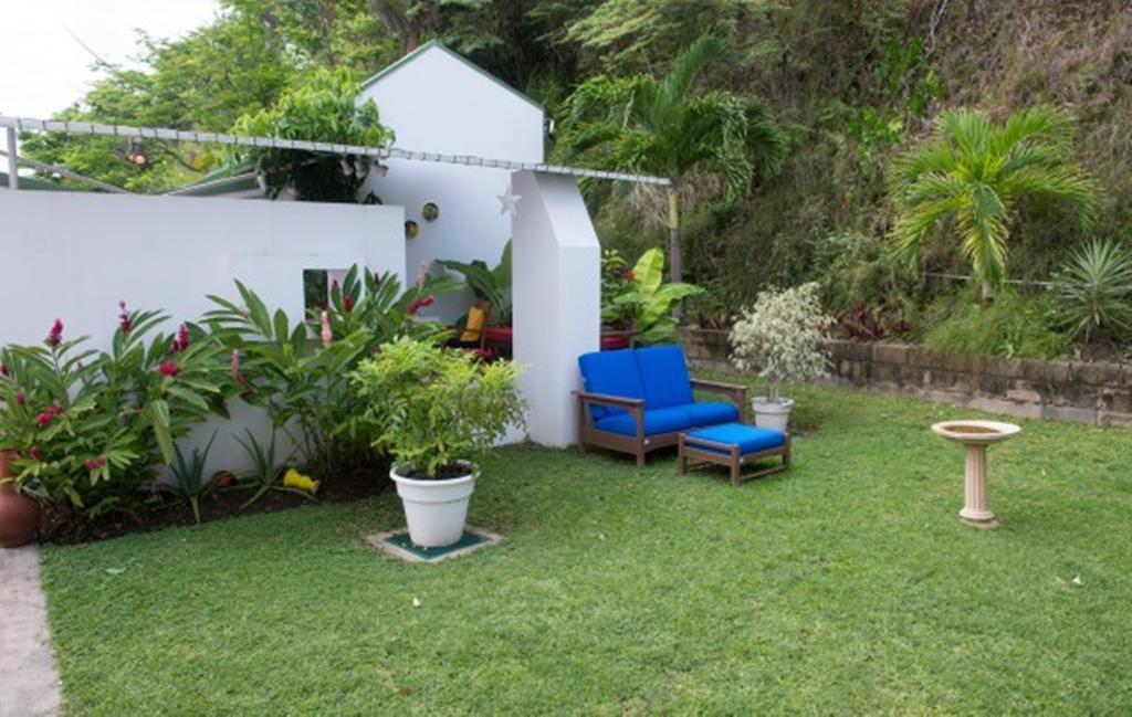 Being Villa Plymouth Esterno foto