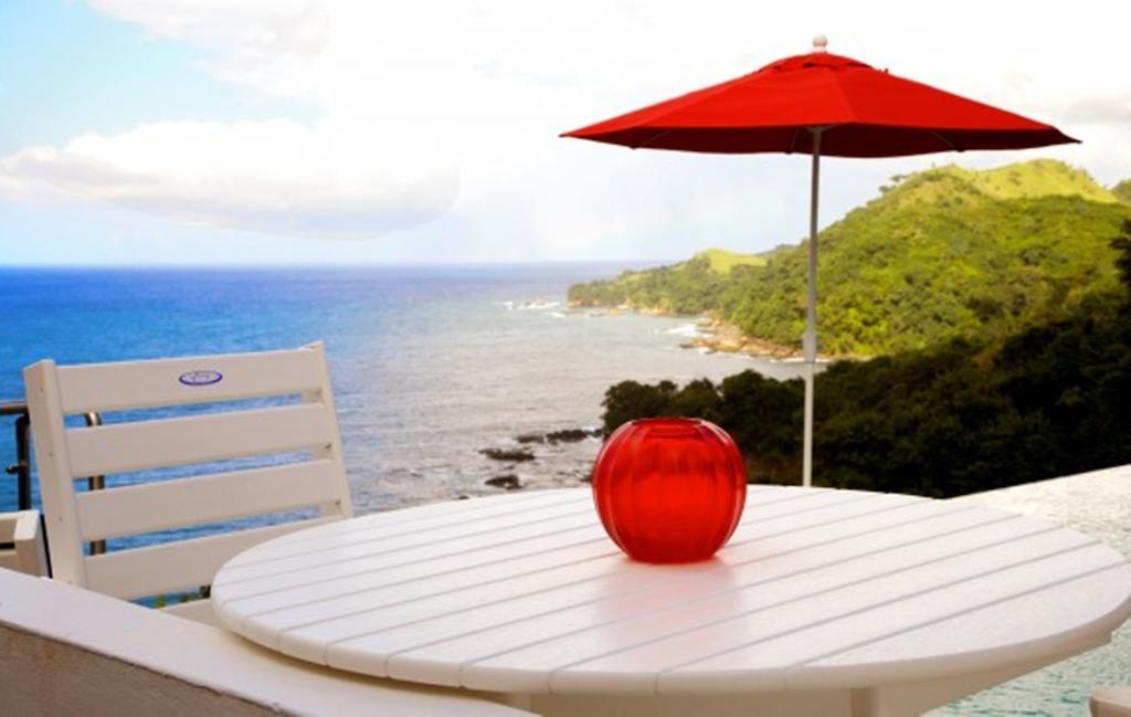 Being Villa Plymouth Esterno foto