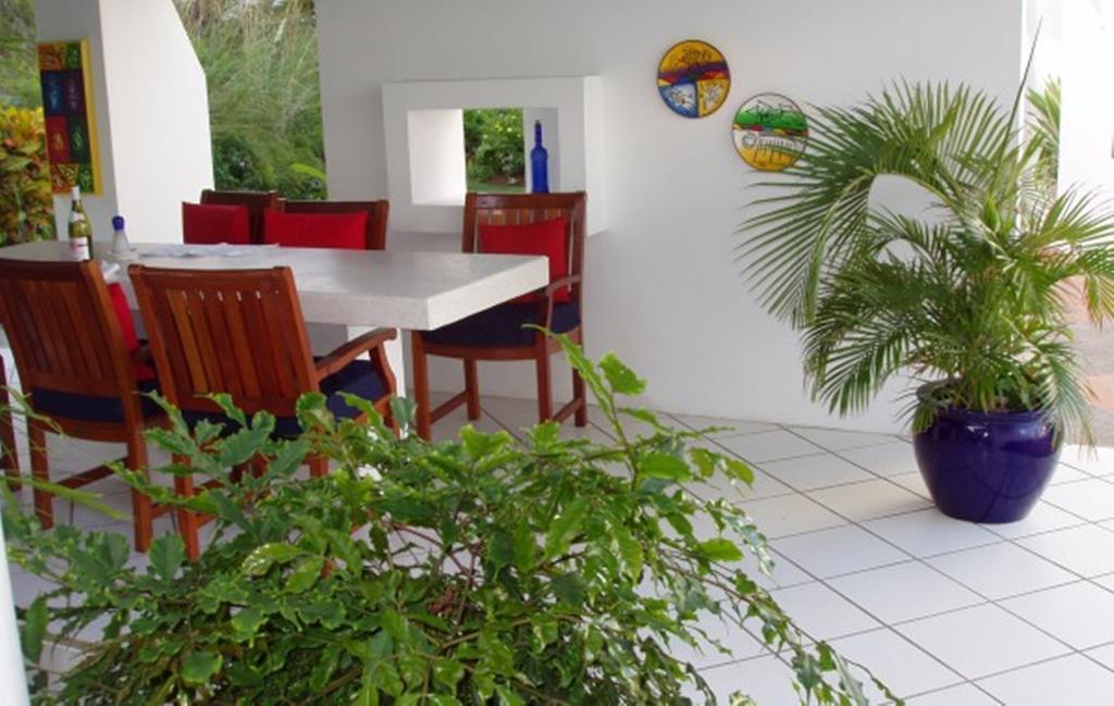 Being Villa Plymouth Esterno foto