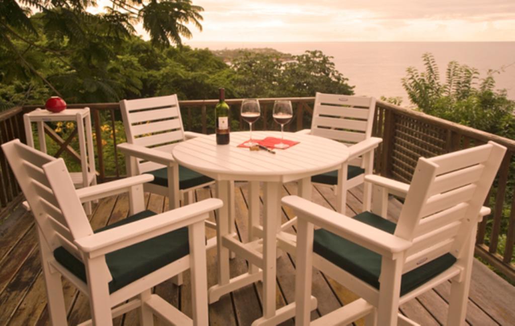 Being Villa Plymouth Esterno foto
